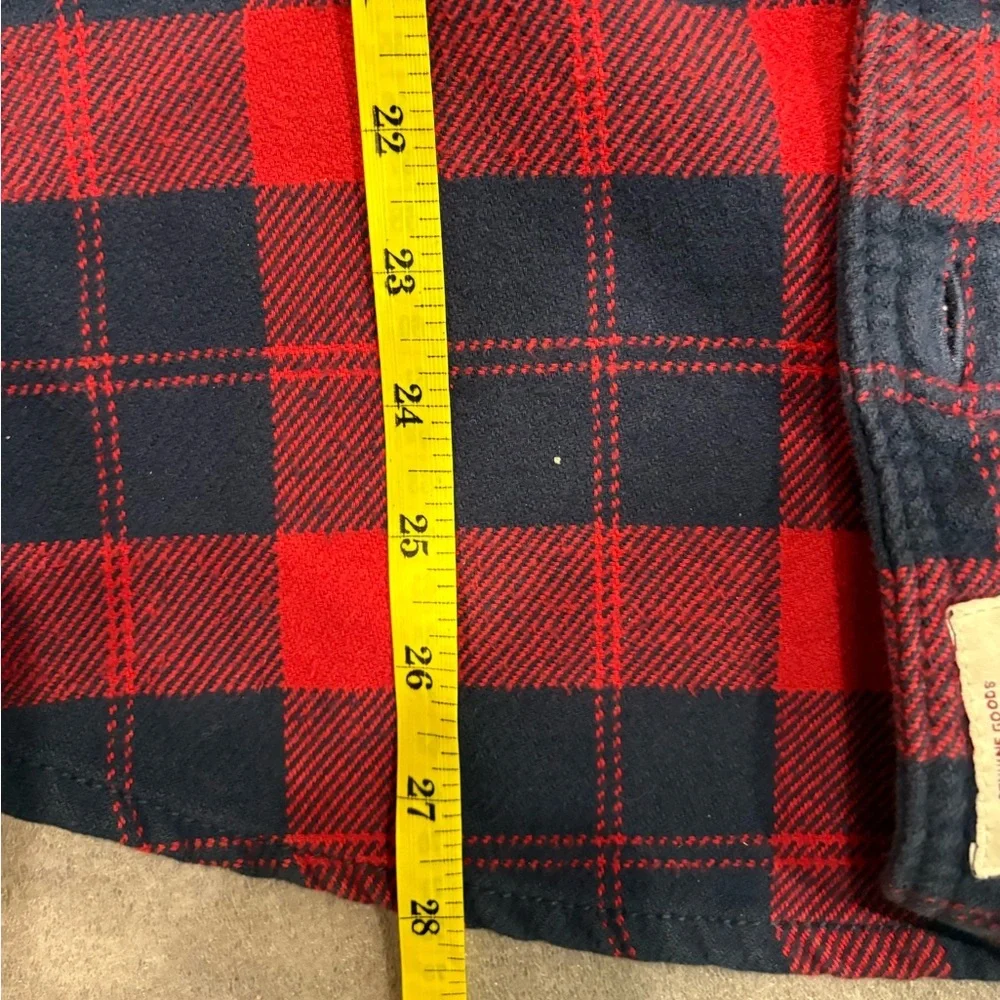 [XL]Abercrombie & Fitch Red and Navy Plaid Flannel Muscle Shirt - Picture 6 of 7